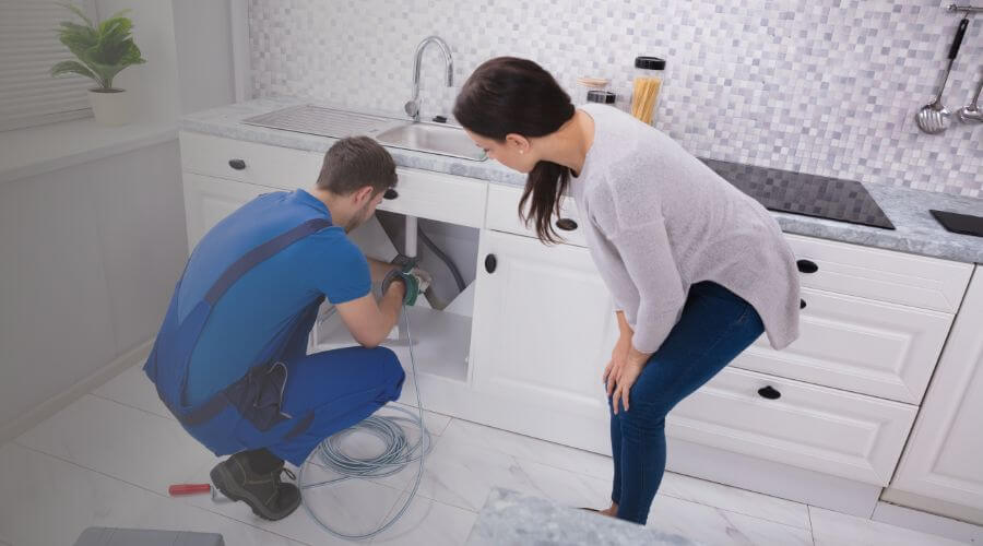Expert burst pipe repair services in Carthage, IL